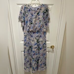 LIKE NEW Ann Taylor Floral Lavender Flutter Sleeveless Cinched Midi Dress